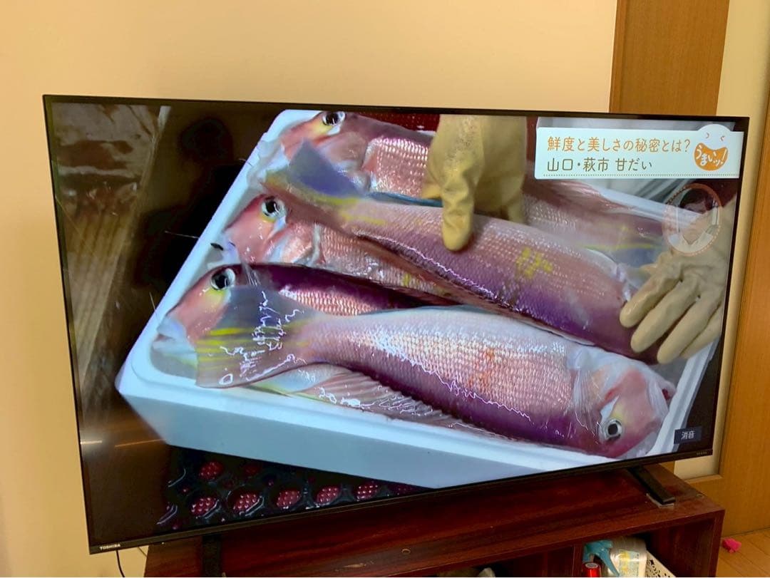 【とも】大型液晶テレビ