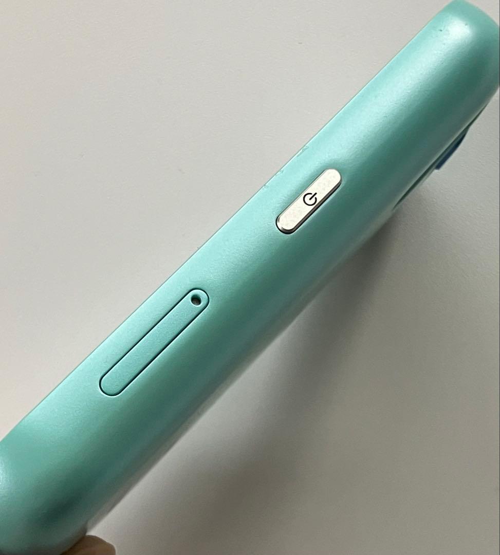 美品　マモリーノ6 ミント　au 利用制限◯