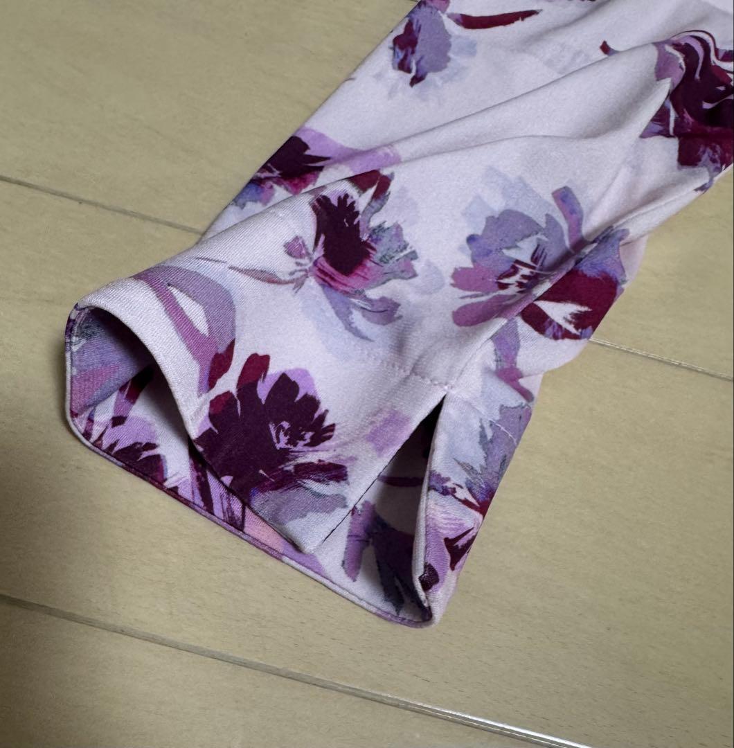 kay me 七分袖ワンピース　花柄　カシュクール風