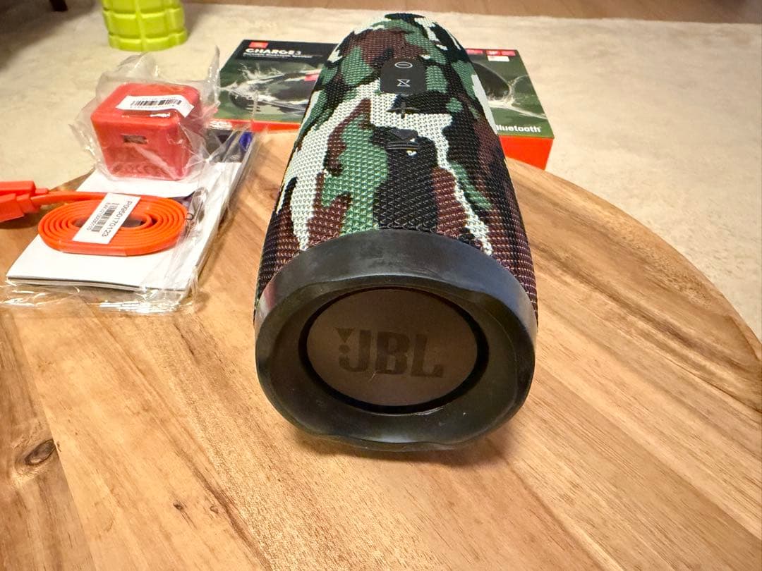 【美品】JBL CHARGE3 チャージ3 迷彩色