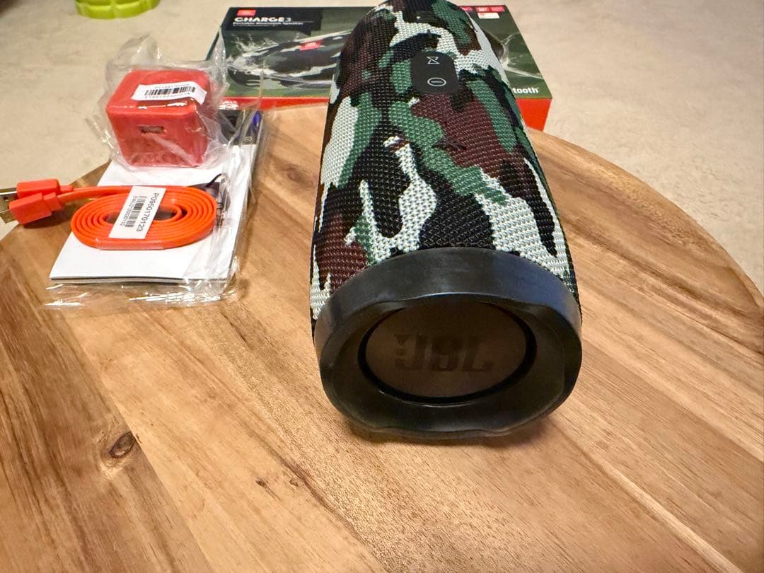 【美品】JBL CHARGE3 チャージ3 迷彩色