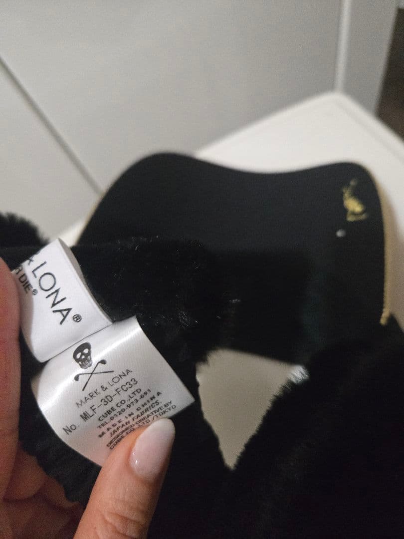 MARK&LONA ブラック レッグウォーマー