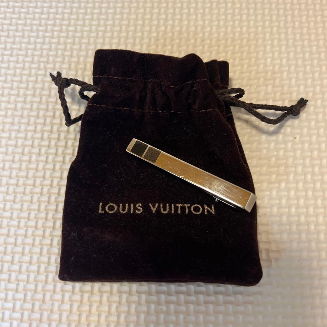 LOUIS VUITTON ネクタイピンク