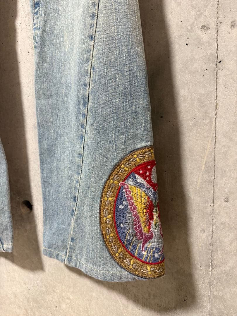 TRUE RELIGION ブーツカットデニム 30