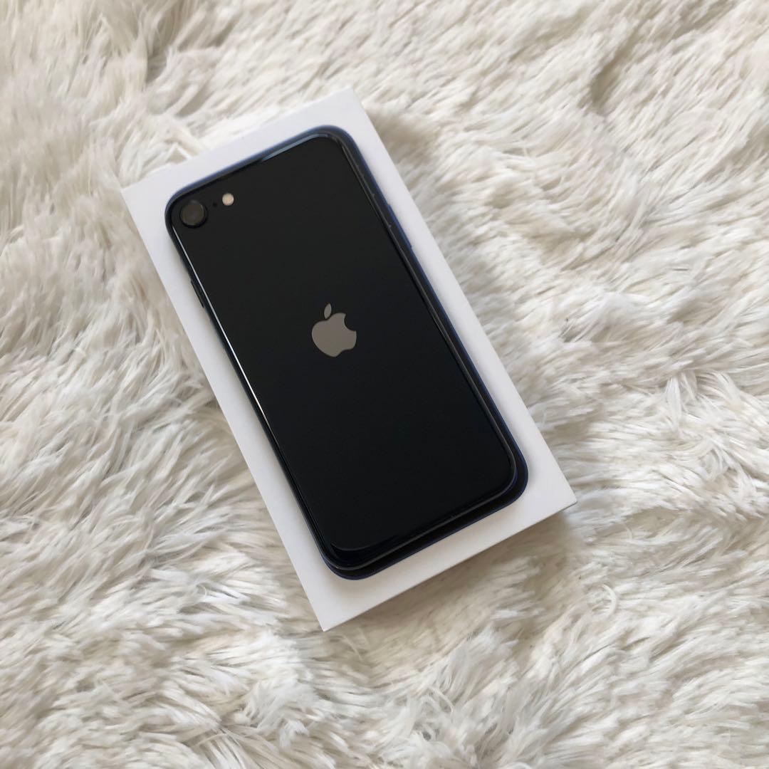 【極美品】iPhone SE3 64GB SIMフリー 【即発送】 【付属品】