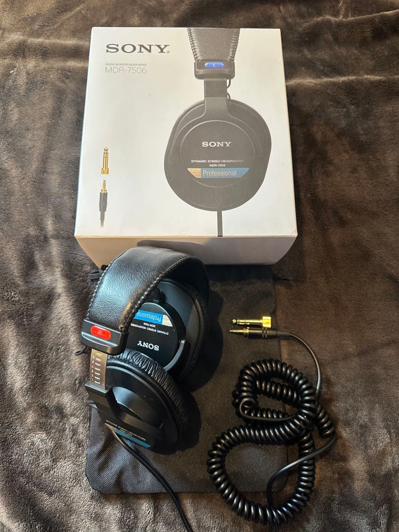 SONY MDR-7506(即決価格8000円)