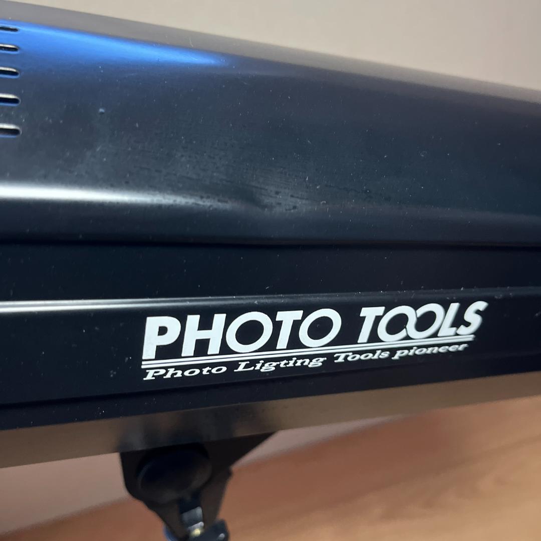 PHOTO TOOLSのHMI-１５０W照明　HID Studio Light