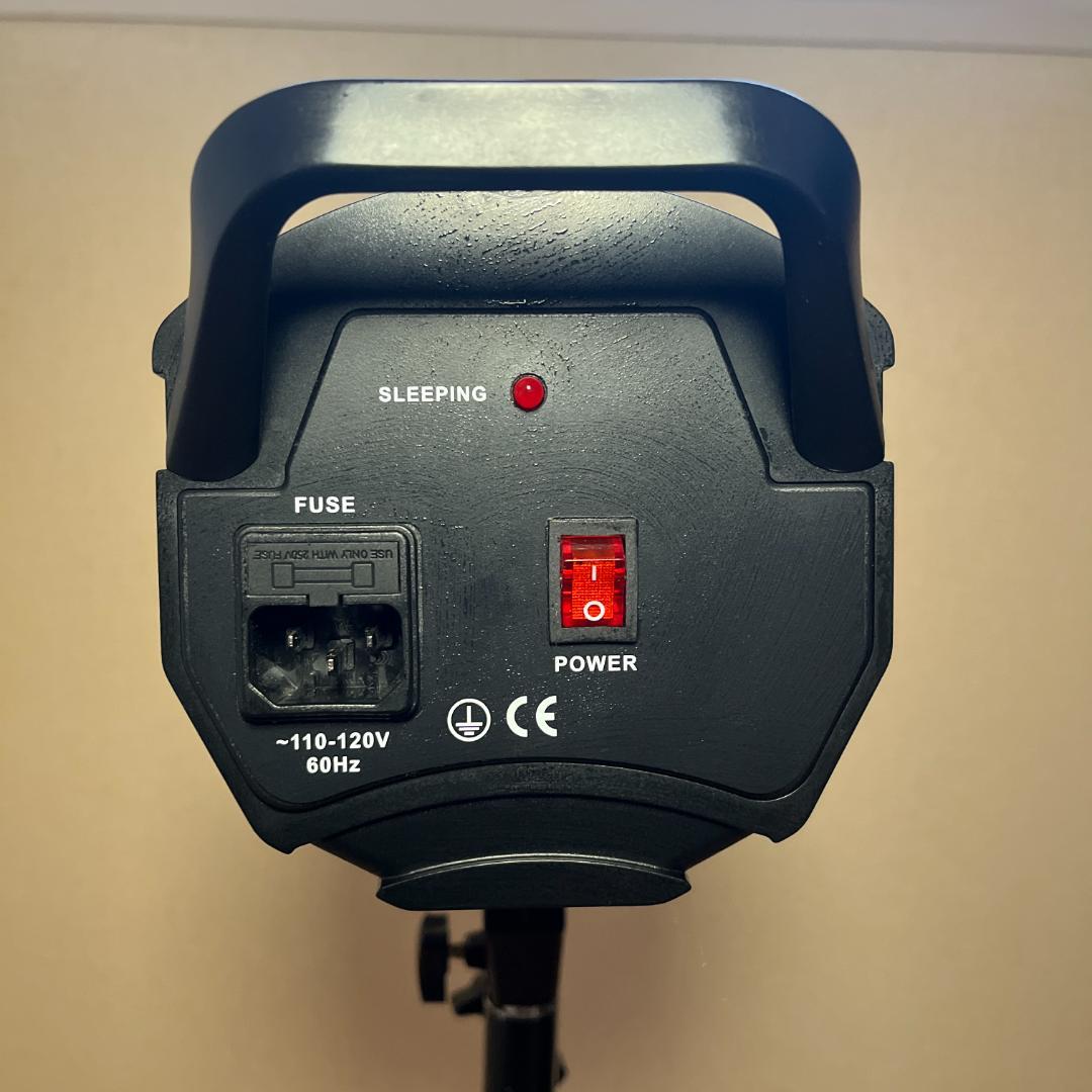 PHOTO TOOLSのHMI-１５０W照明　HID Studio Light