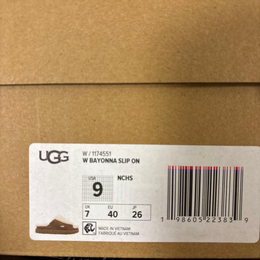 UGG ファー スライドサンダル ベージュ　未使用新品