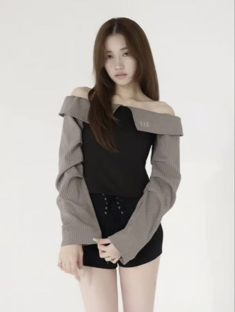 kiss the club オフショルダー 長袖シャツ