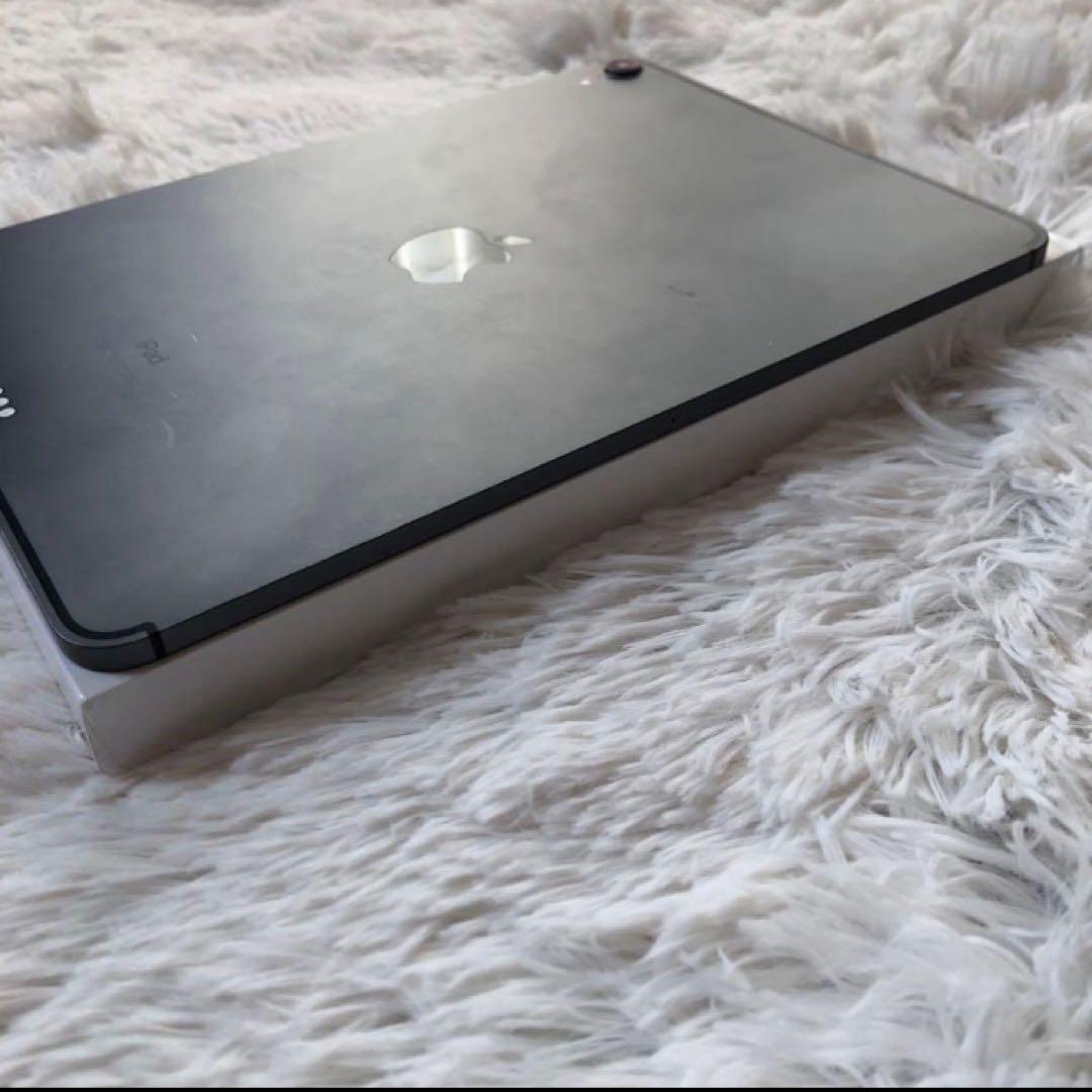 【格安端末】iPad Pro 11インチ 256GB SIMフリー 【すぐ発送】