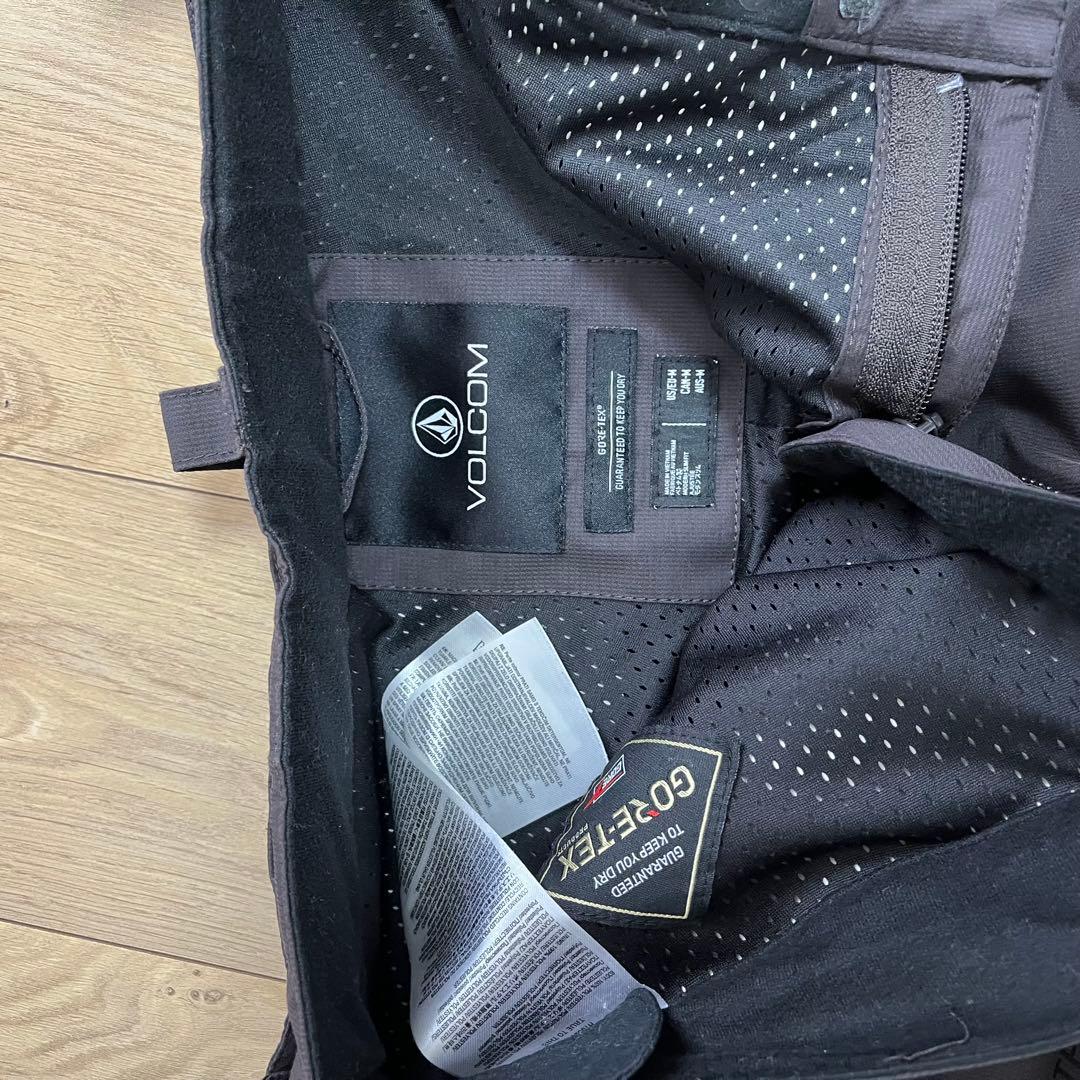 VOLCOM/ボルコム GORE-TEX スノーウェア　Mサイズ