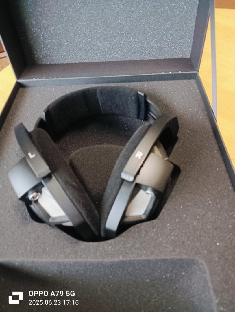 SENNHEISER　ヘッドフォンHD800S