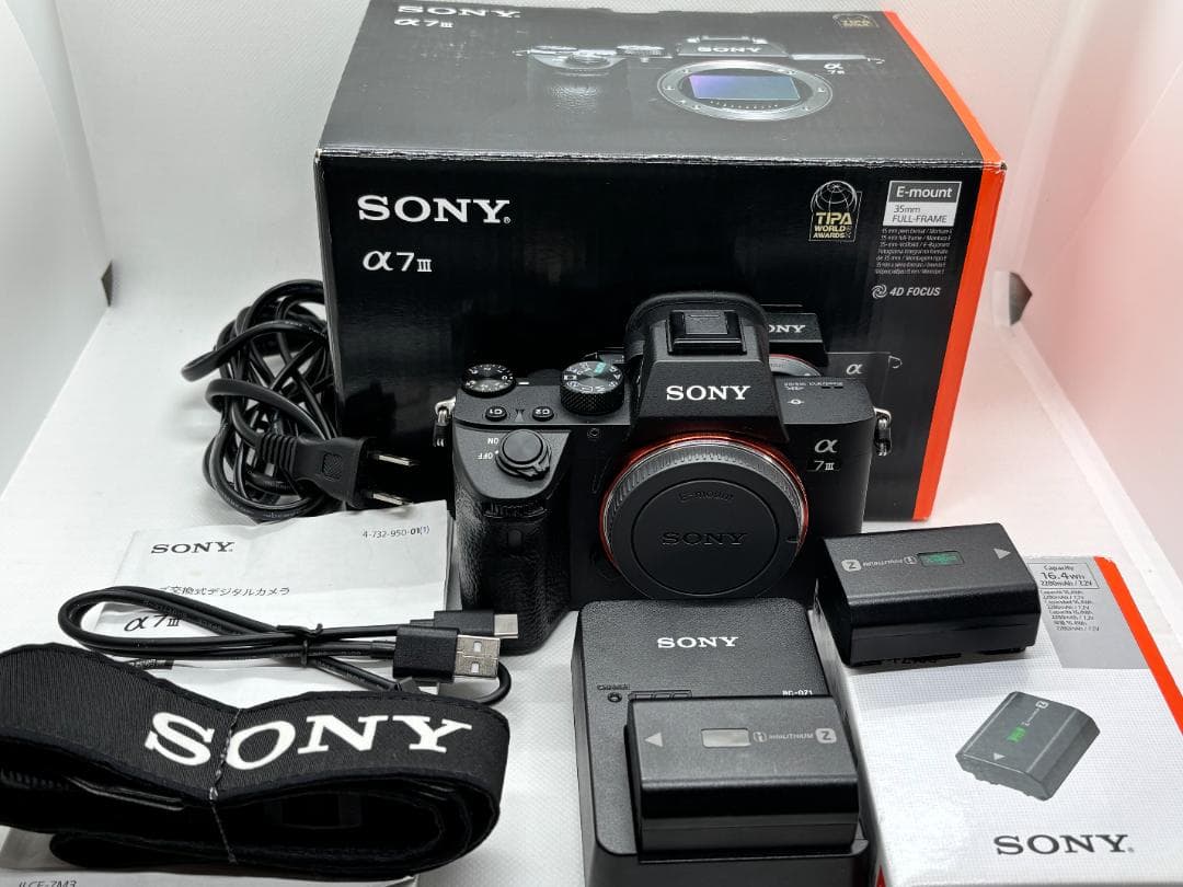 k*n様 【新品同様:ショット数1,427】SONY α7 III ボディ バッ