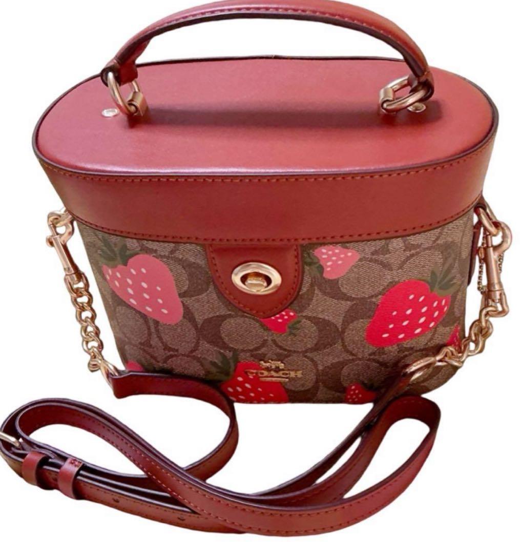 COACH クロスボディ シグネチャーキャンバス ワイルドストロベリープリント