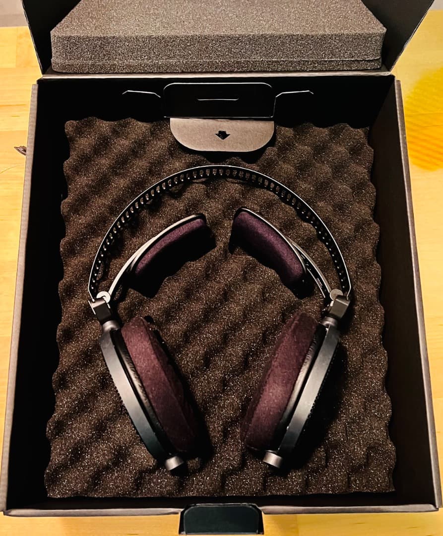 オーディオテクニカ　ATH-R70x 開放型ヘッドホン超美品ヘッドホンフック付！