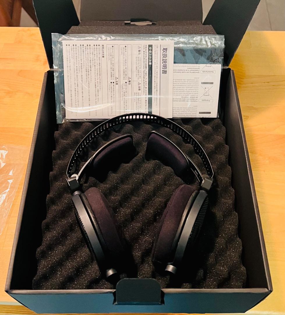 オーディオテクニカ　ATH-R70x 開放型ヘッドホン超美品ヘッドホンフック付！