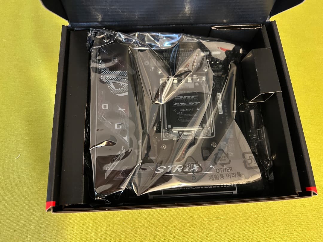 ROG STRIX B850-I ゲーミングWIFI Mini-ITX