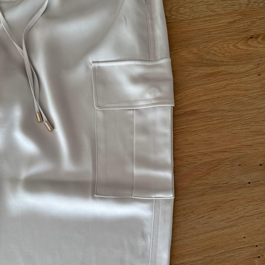 ANAYI ストレッチサテンカーゴパンツ