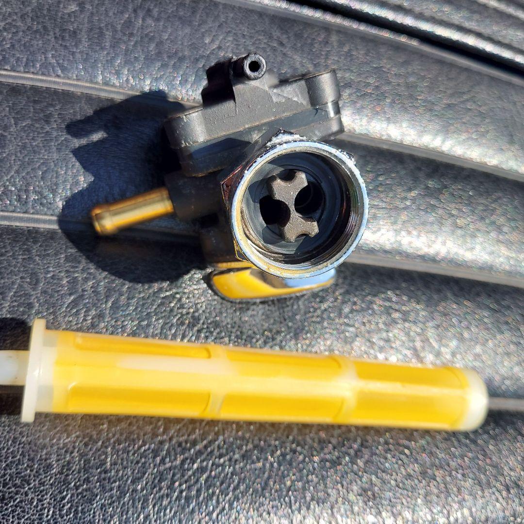 ハーレー 純正 燃料コック 負圧コック ガソリンコック ソフテイル