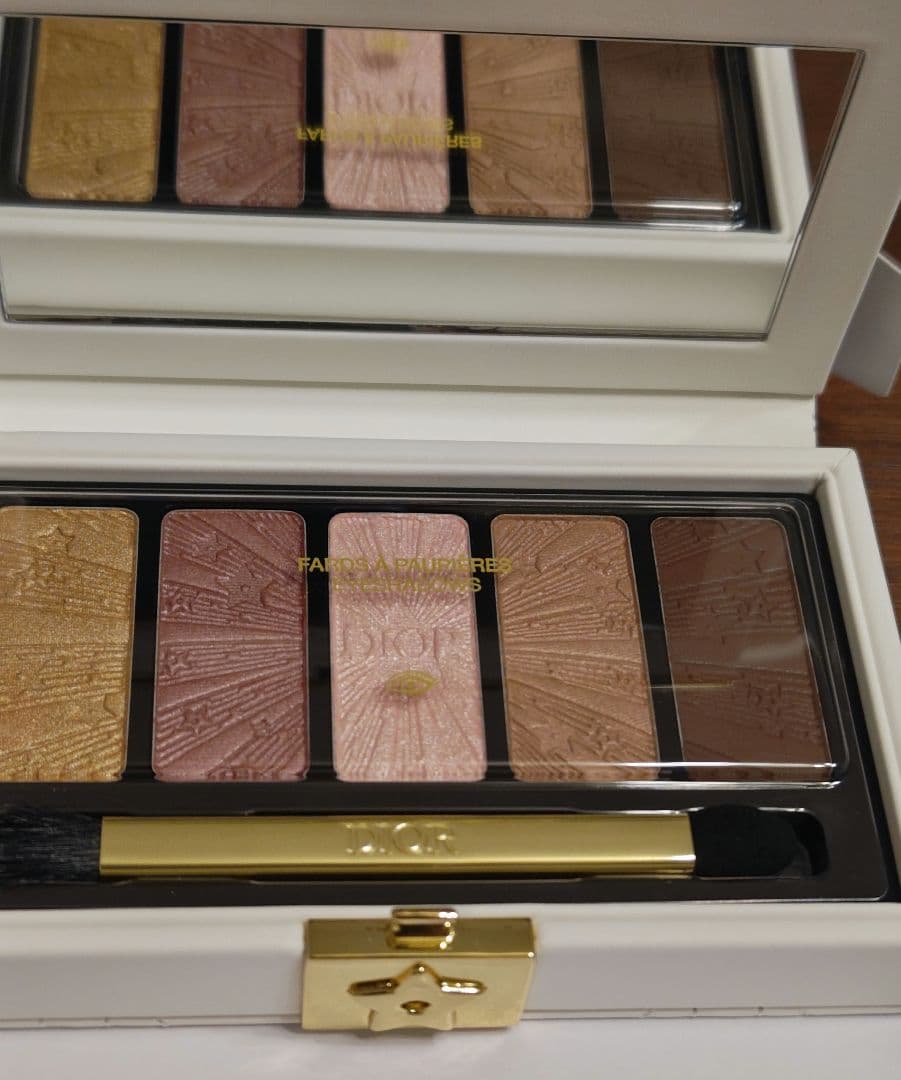 新品未使用 DIOR クチュール アイパレット ホリデー2025 数量限定