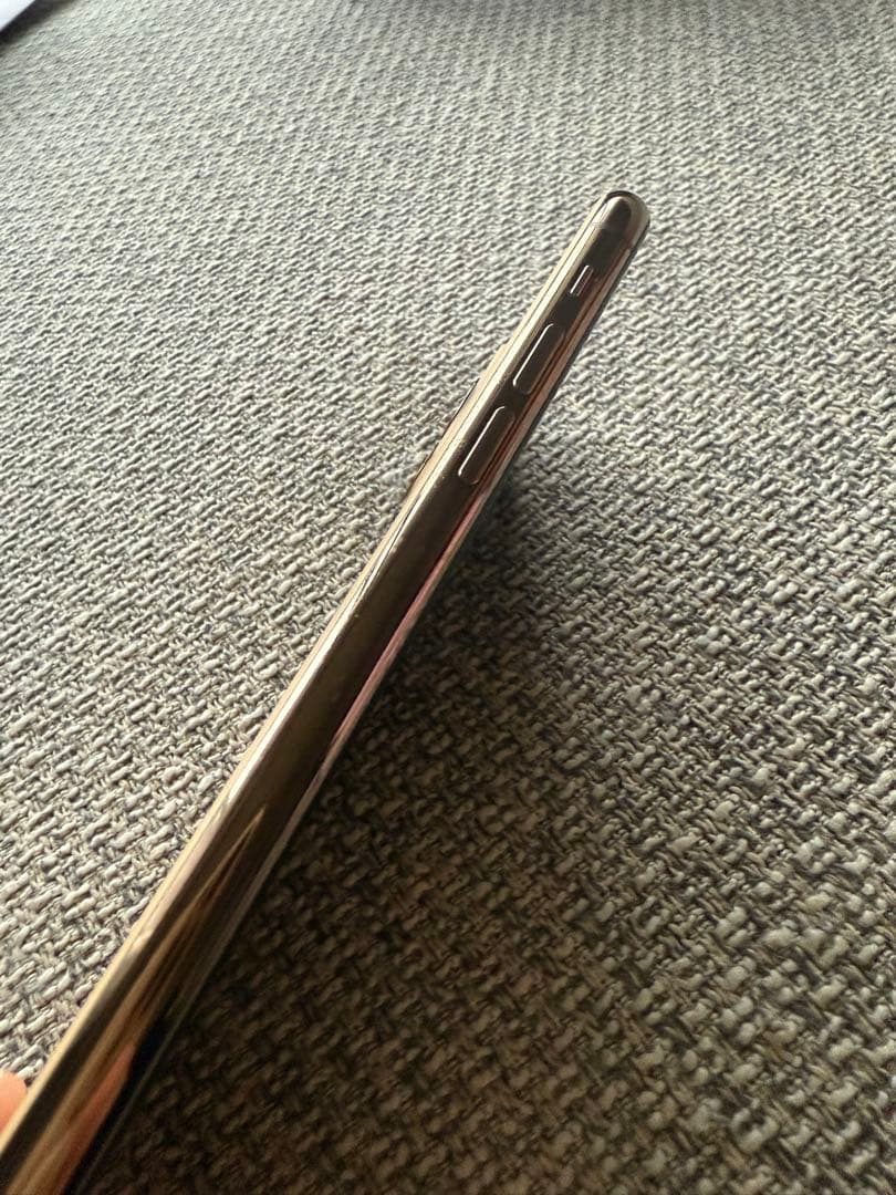 iPhone11Pro 256G ゴールド 箱・イヤホンあり 一部画面割れ