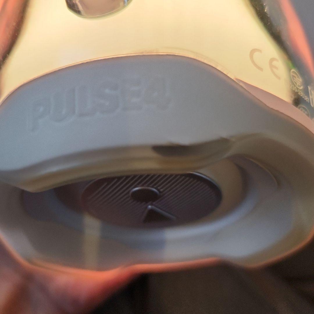 Bluetooth ワイヤレススピーカー 多色LEDライトJBL Pulse 4