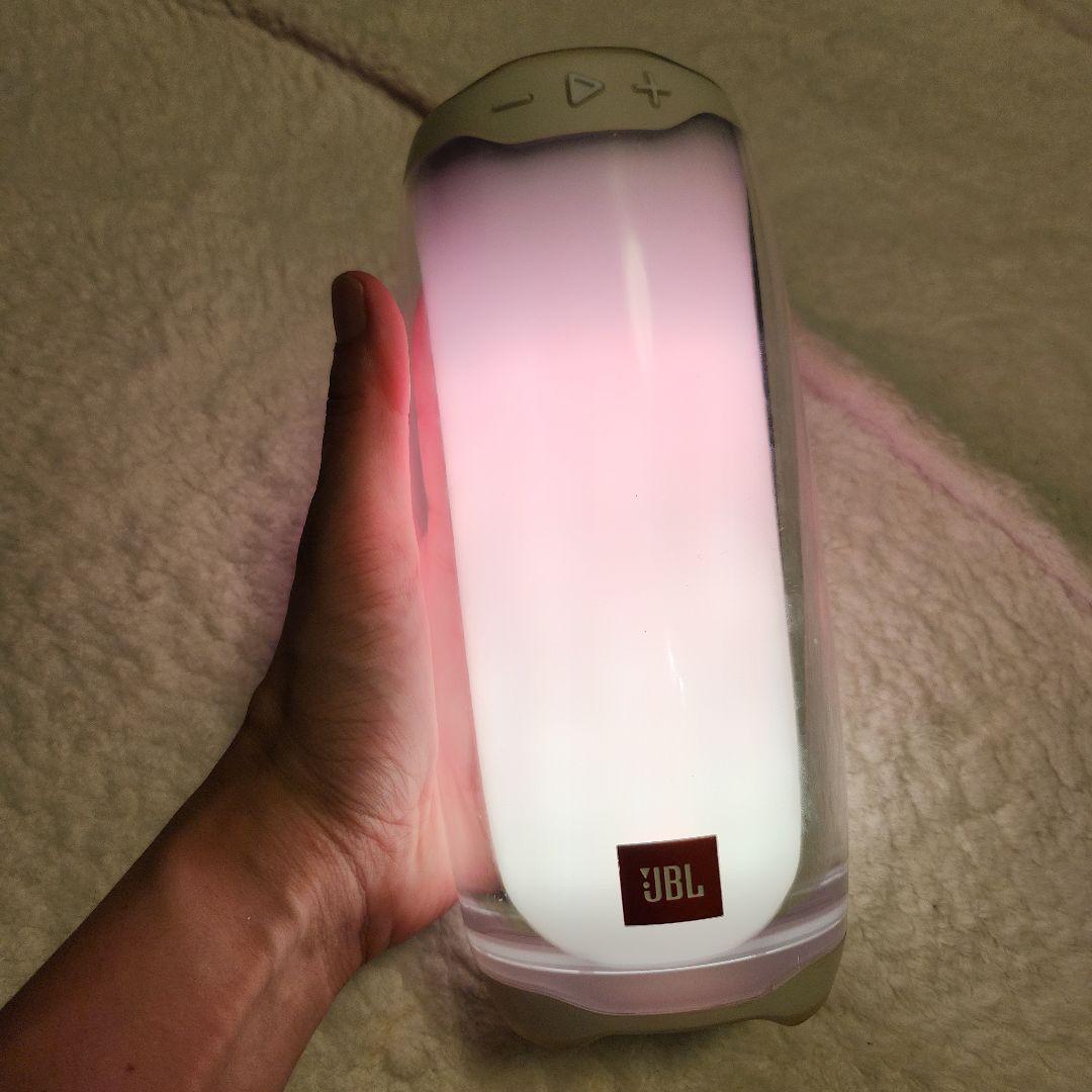 Bluetooth ワイヤレススピーカー 多色LEDライトJBL Pulse 4