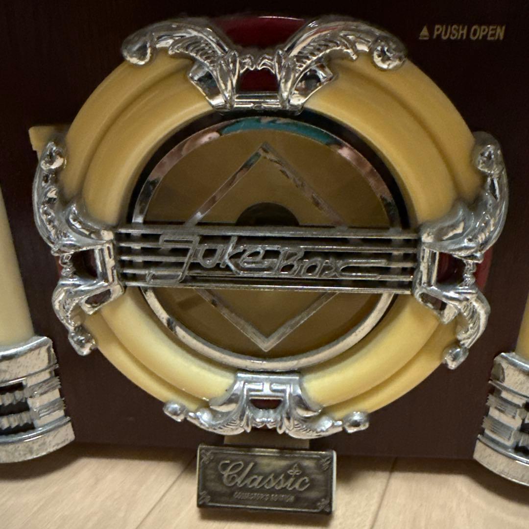 d*7様 ジュークボックス型　CDプレイヤー　ラジオ