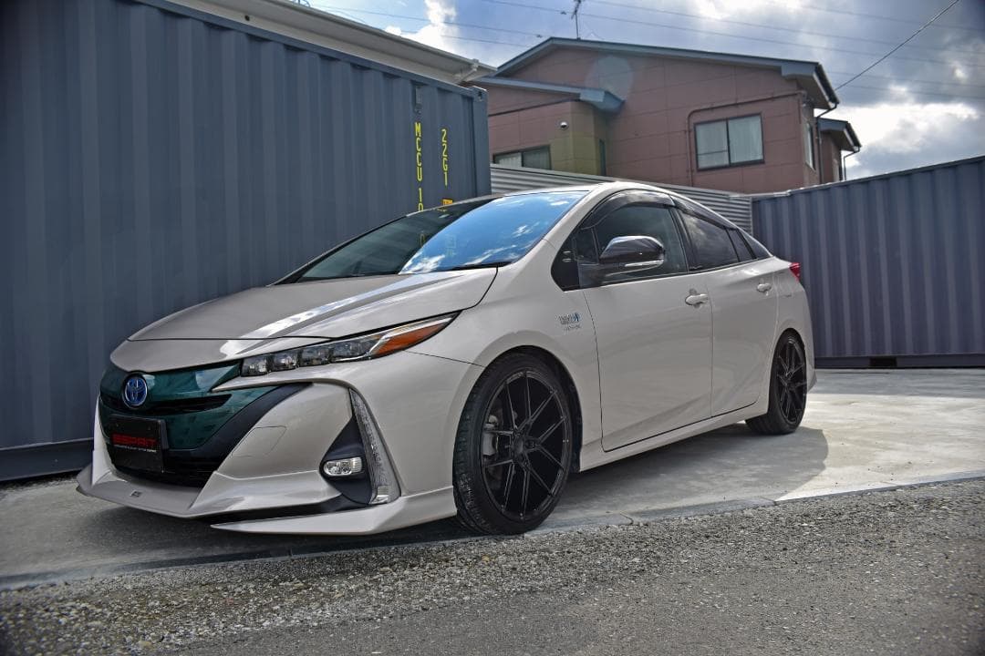 50プリウス＆PHV専用　19インチホイール＆タイヤ4本SET 新品未使用品