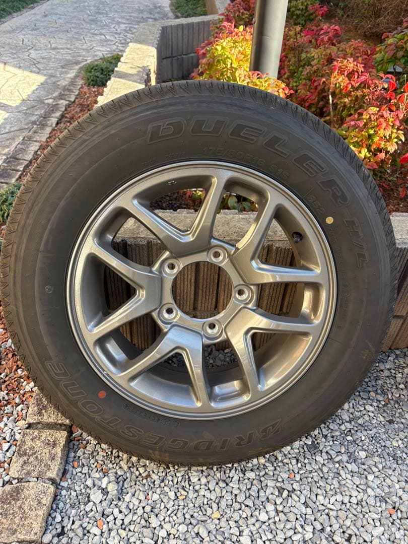 JB64W ジムニー　XCグレード純正タイヤホイールセット　最終値下げ中