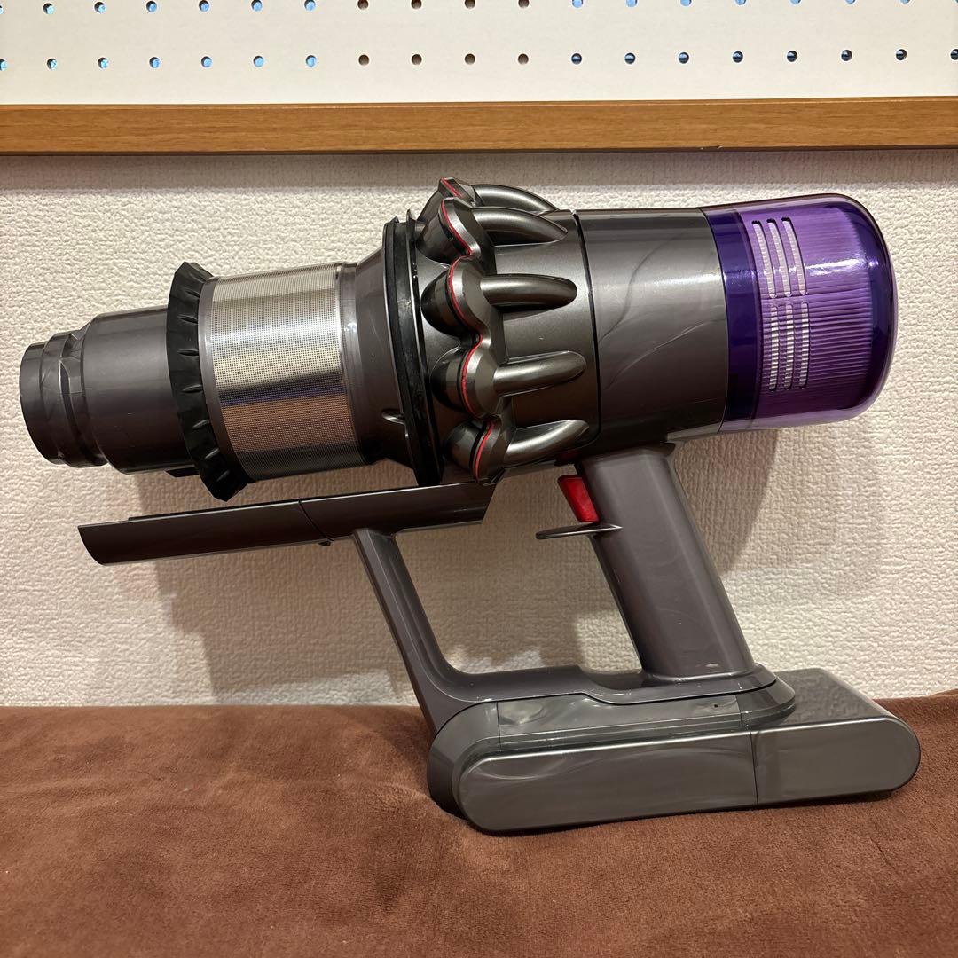 【動作品】ダイソン V11 Fluffy SV15 メンテナンス済み 美品