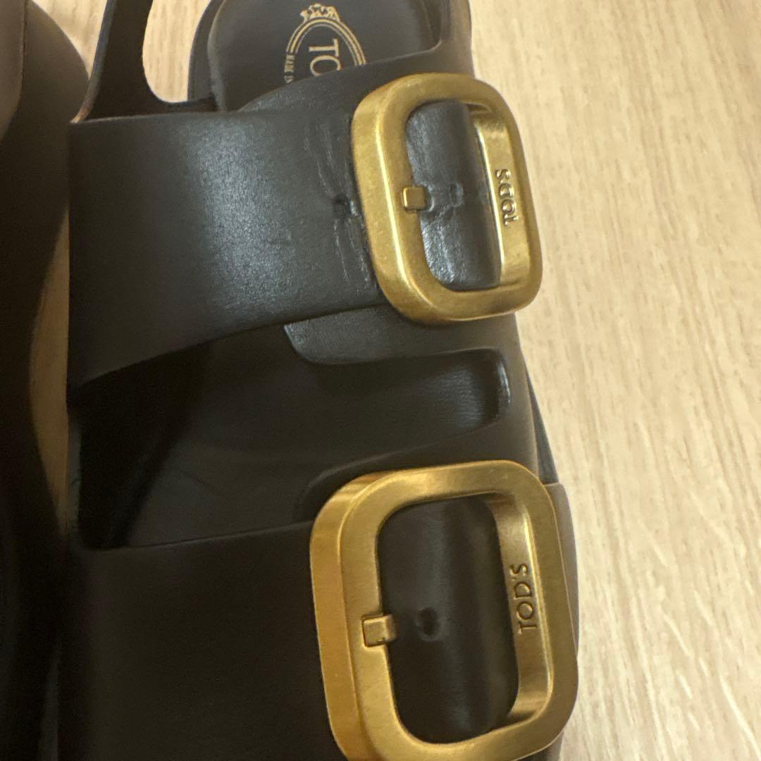 ＊燻しガール ＊TOD'S サンダル ゴールドバックル　37