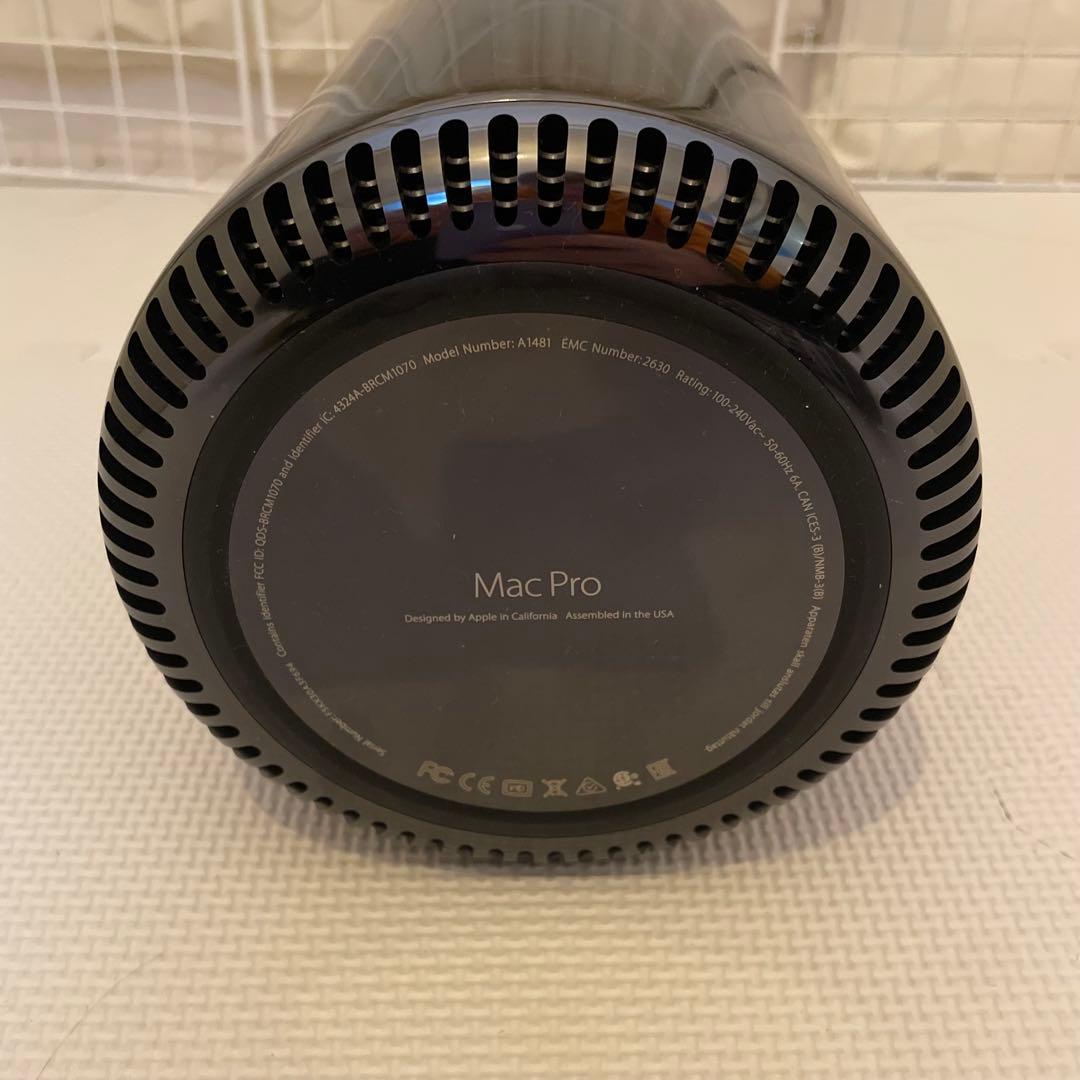 Apple Mac Pro (2013) スペースグレー