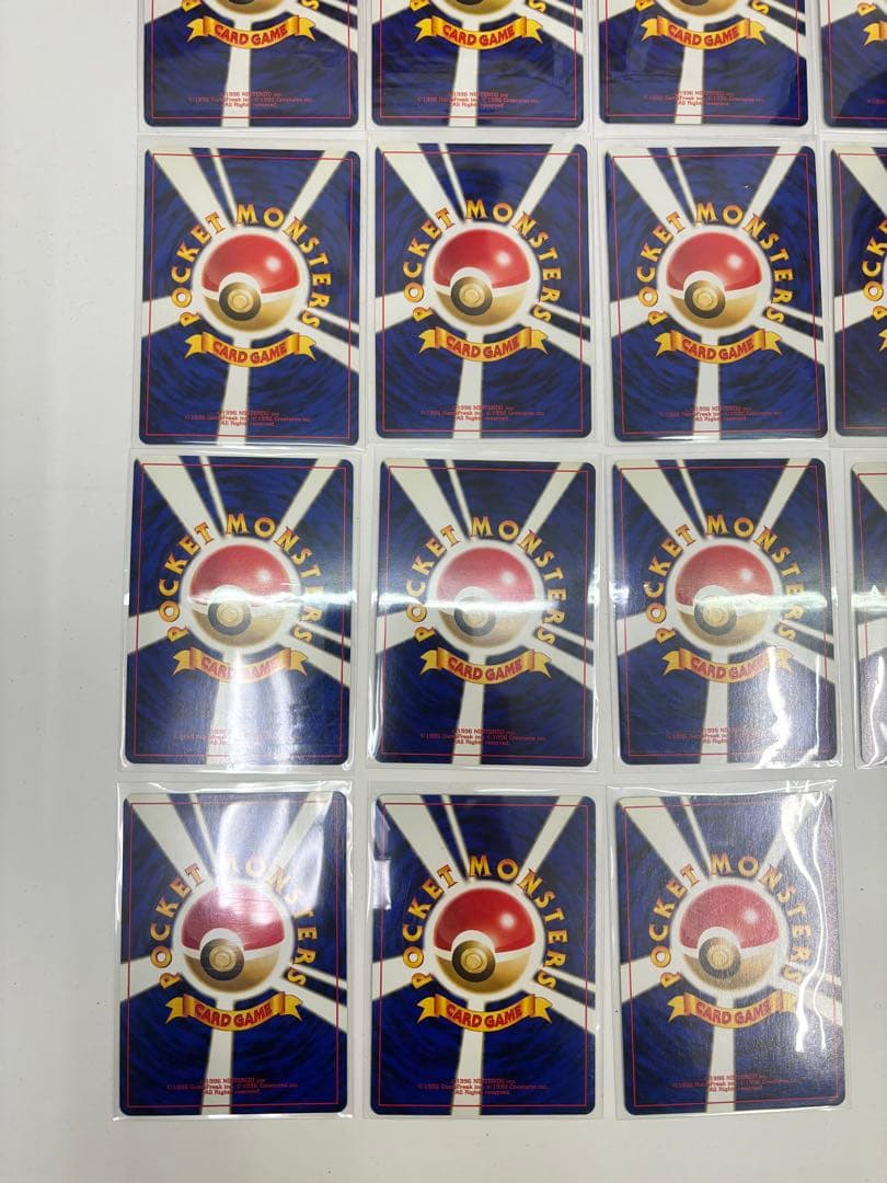 ポケモンカード 旧裏面カード　23枚セット ホロカード含む　ピカチュウ　ミュウ