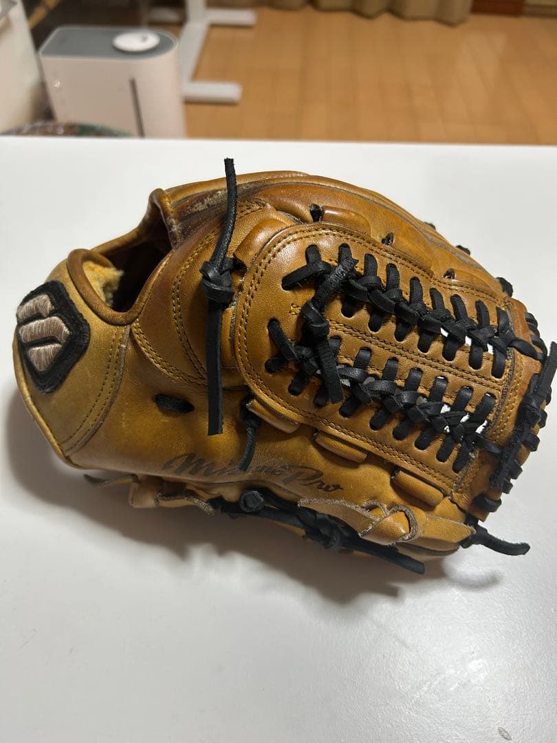 ぽ*た様 ミズノプロ　ビックM 硬式内野手用