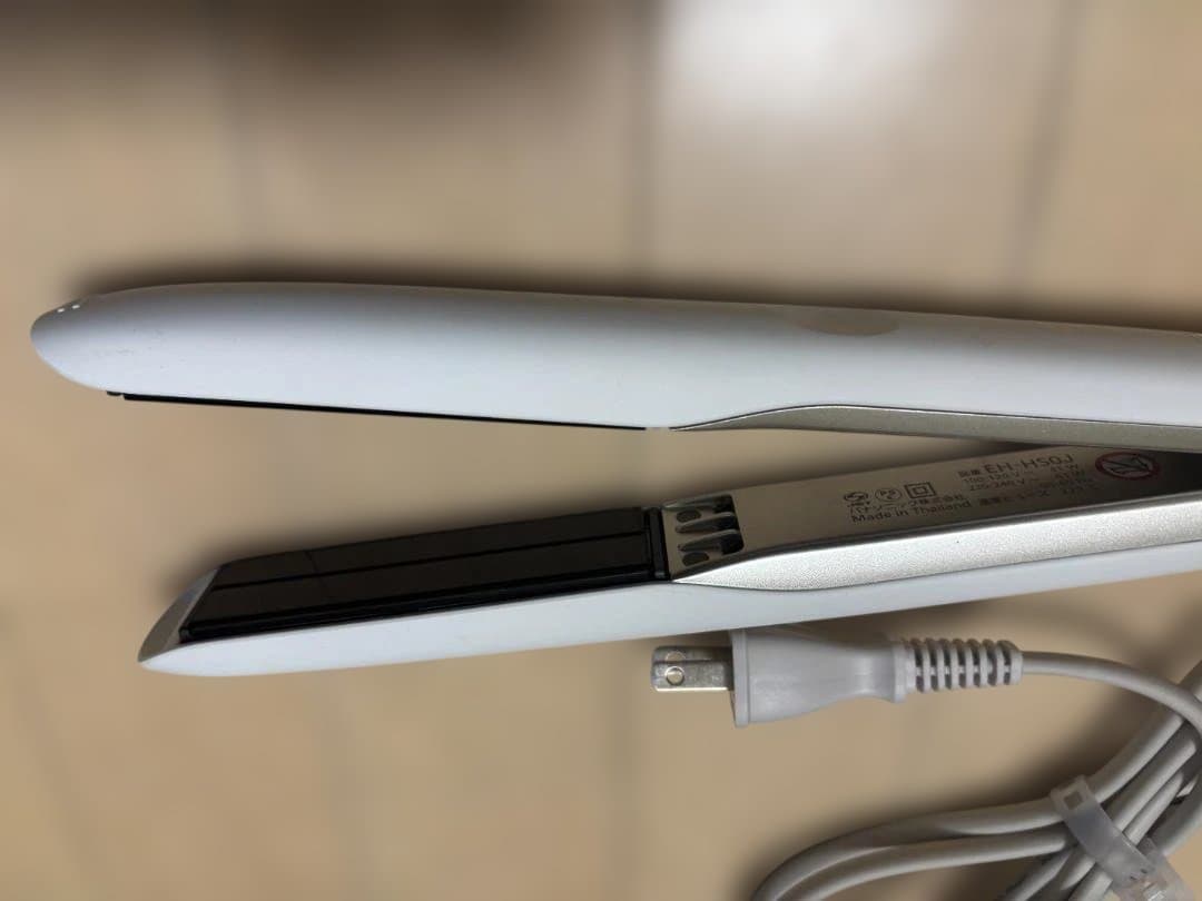 ほぼ新品ヘアーアイロン スムースグロスコーティングプラスEH-HS0J-W