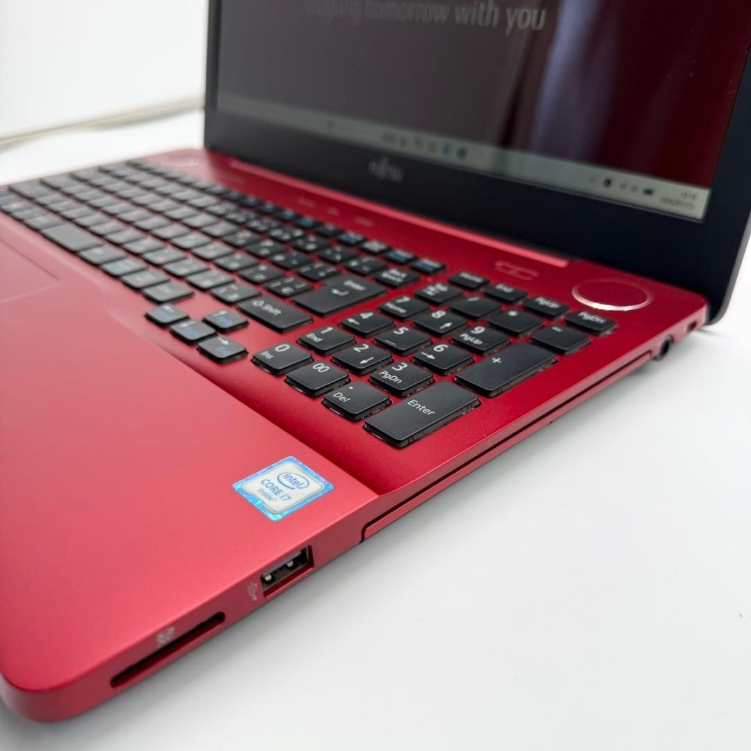 美品 富士通 ノートPC i7搭載 新品SSD512 Blu-ray FHD