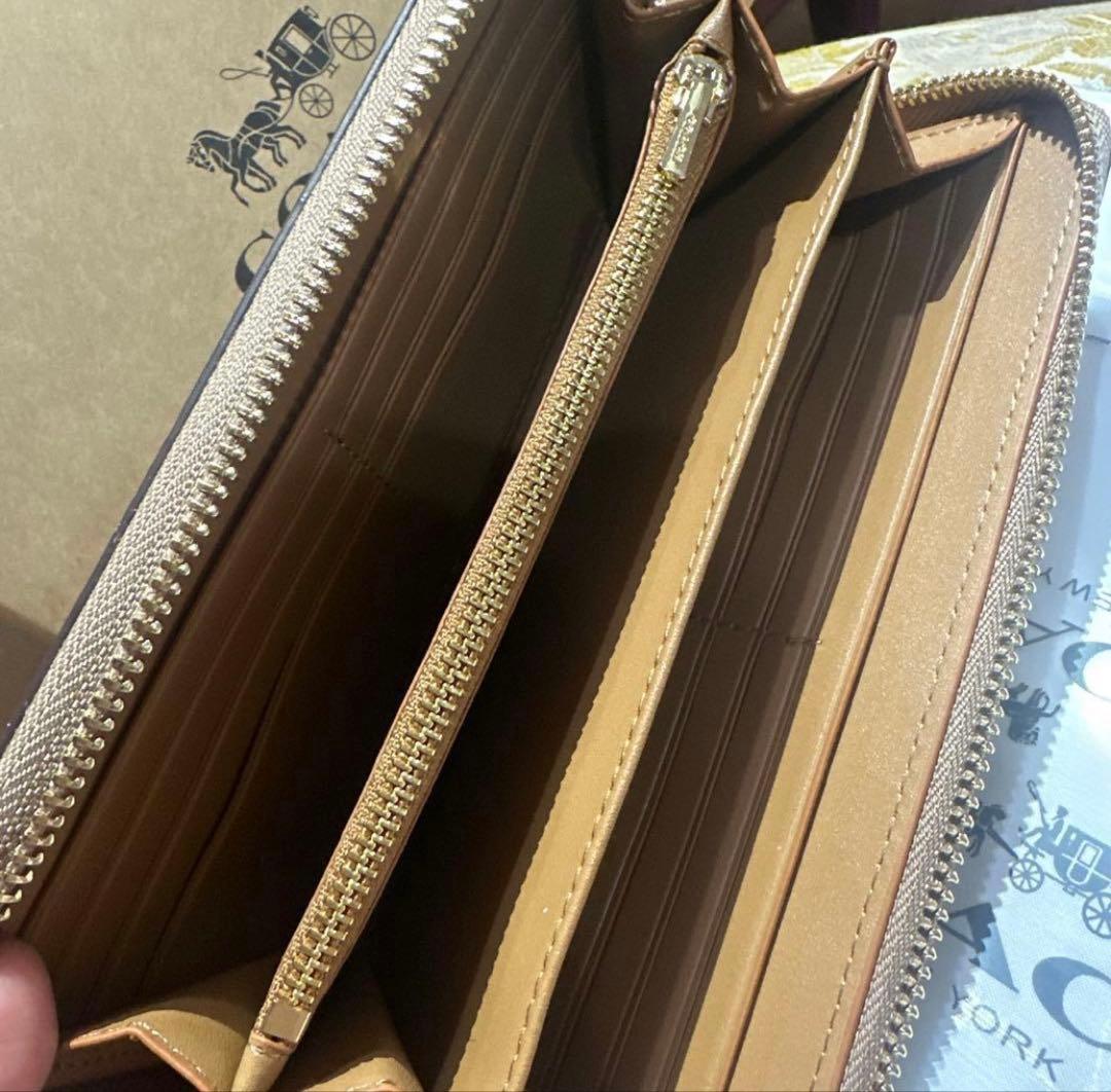 コーチ　長財布　さくらんぼ　新品