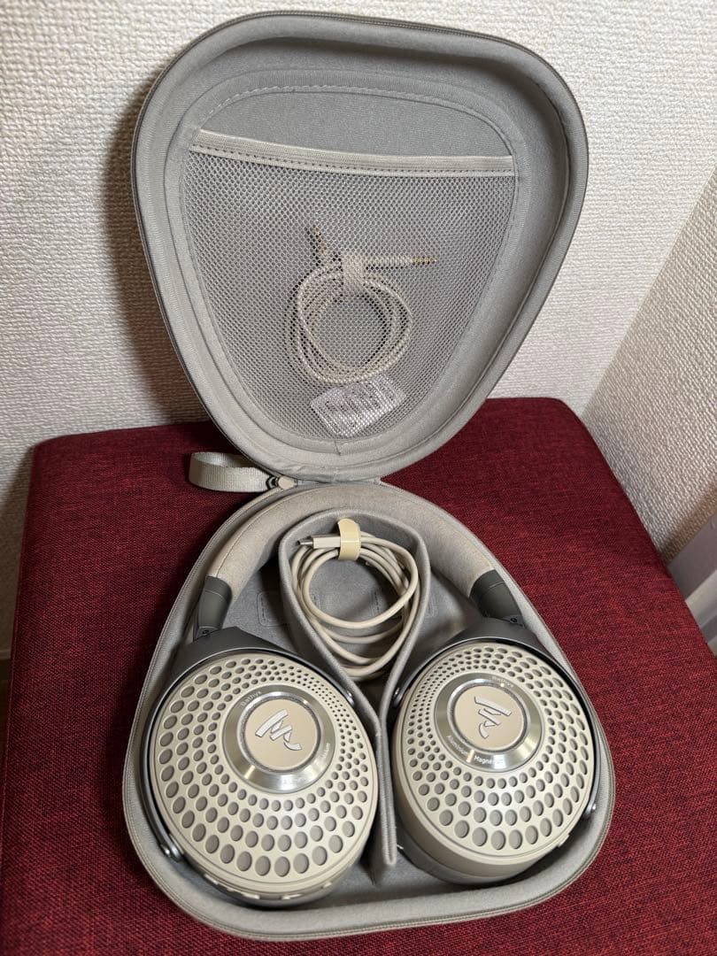 ヘッドホン Focal Bathys Dune