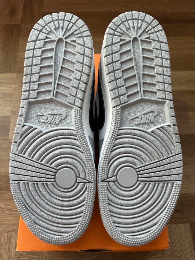 NIKE ナイキ　エア　ジョーダン1 LOW 24cm スニーカー　Jr.