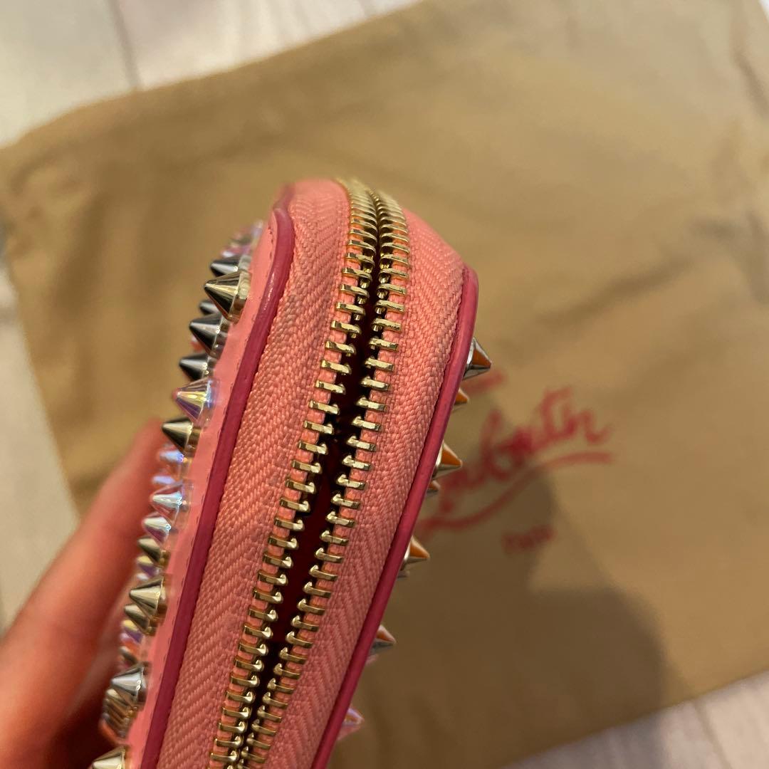 クリスチャンルブタン Christian Louboutin Paris 財布