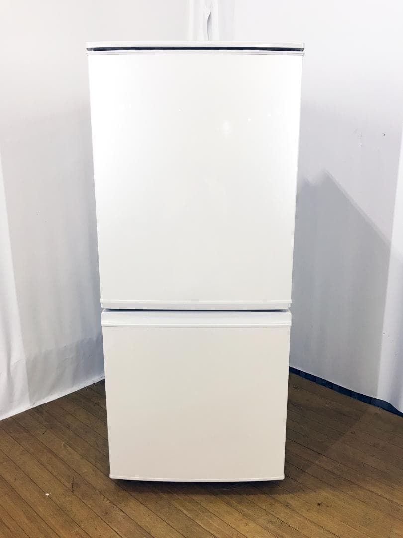 送料無料★SHARP 137L 冷蔵庫【SJ-D14A-W】