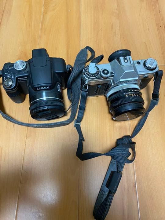 CanonAE-1. LUMIX  フィルムカメラ　ビデオカメラ