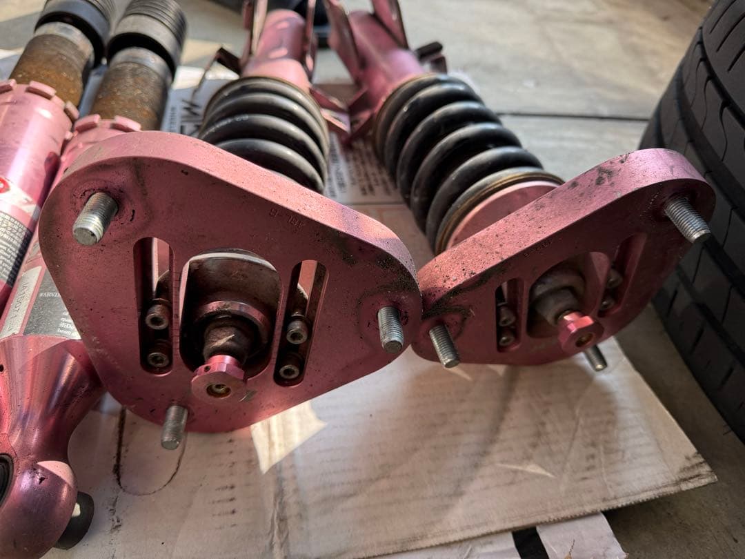 (ポーン様)プリウス30 イデアル極　車高調