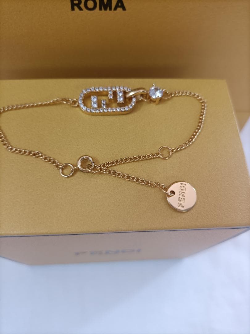 ゴールド✧フェンディ ブレスレット FENDI レディース アクセサリー