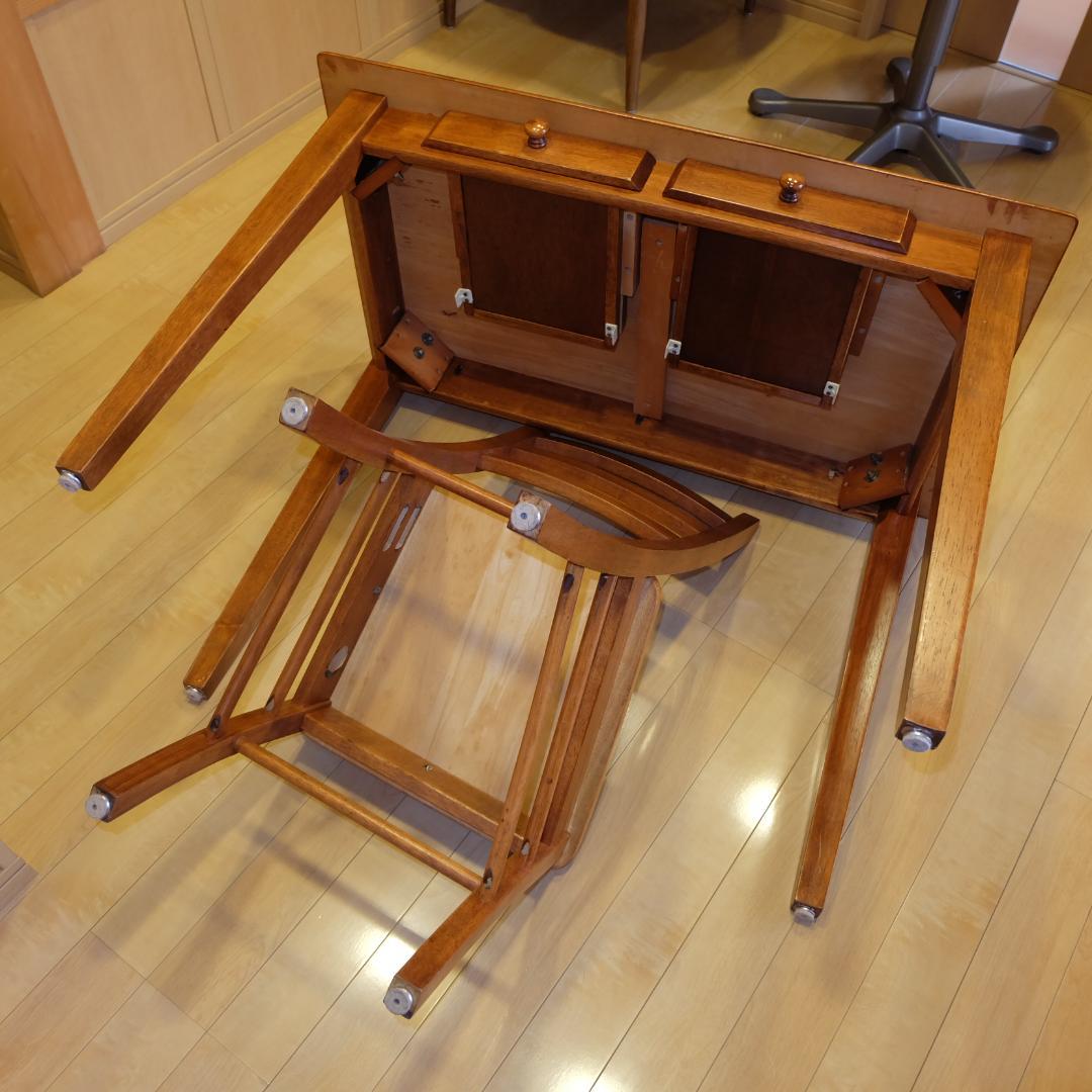 茨城県笠間市より 天然木 無垢材 椅子と机のセット チーク材？ マレーシア製