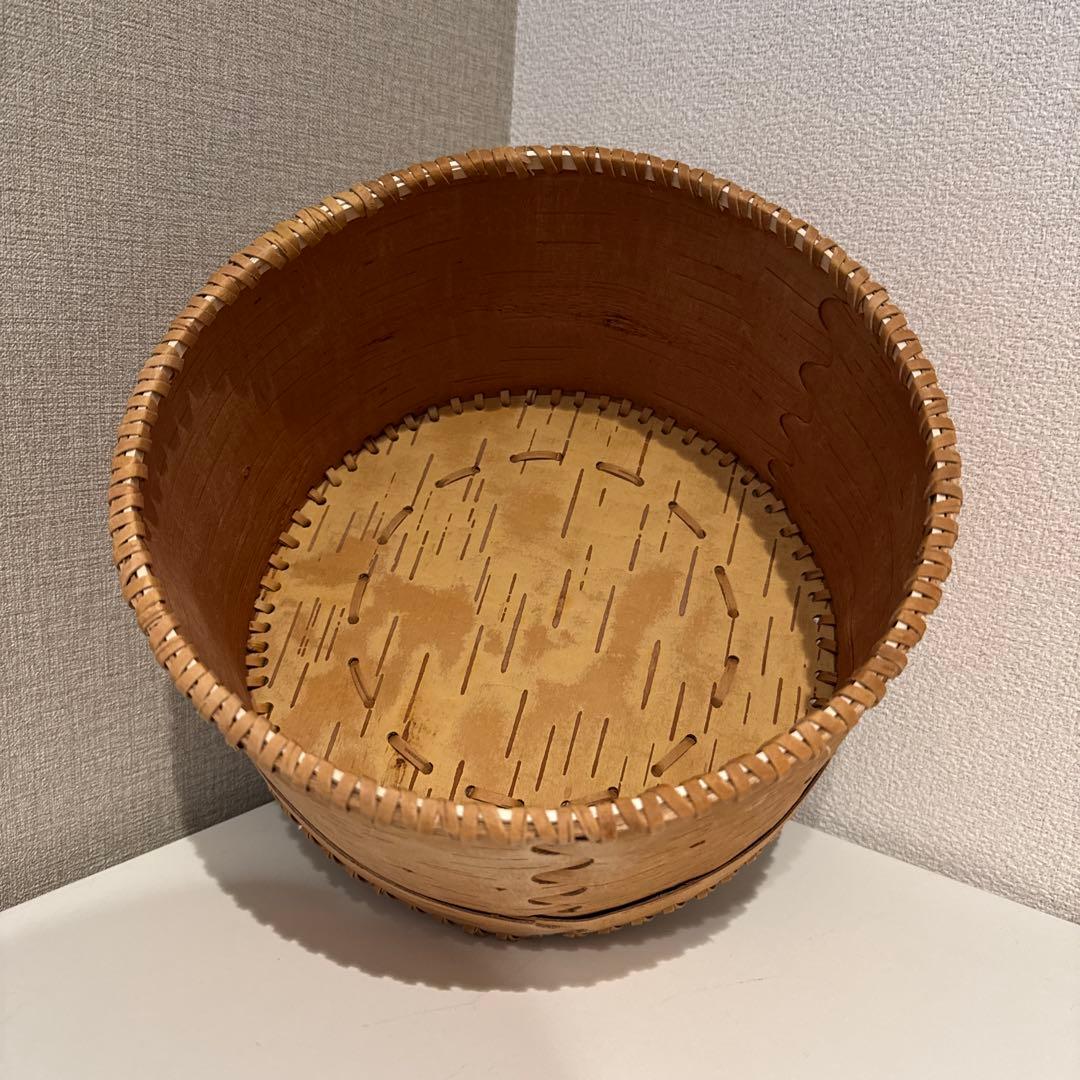 白樺樹皮　蓋付き丸型ボックス