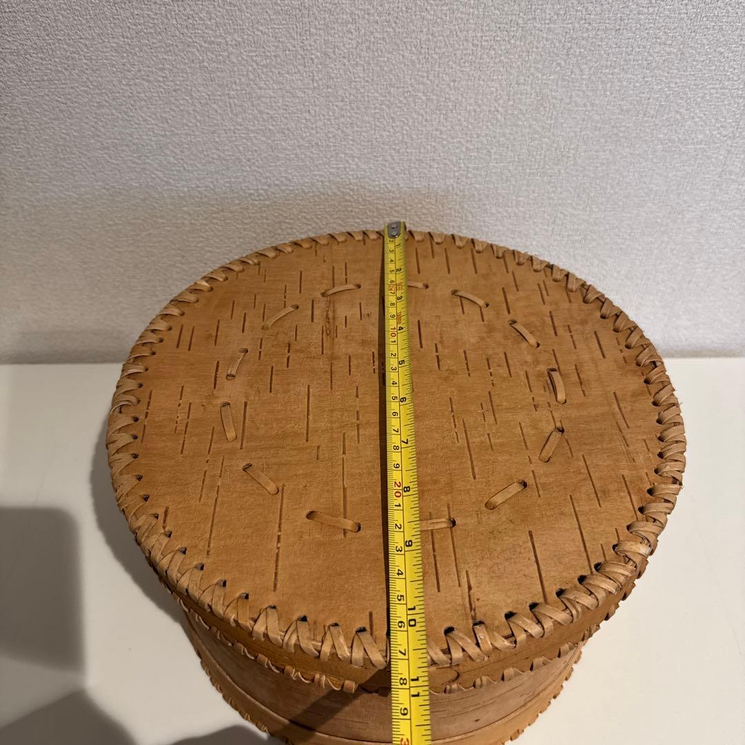 白樺樹皮　蓋付き丸型ボックス