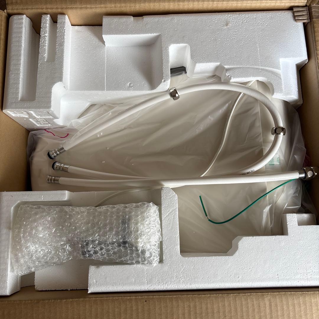 東芝温水洗浄便座　SCS-T161 パステルアイボリー